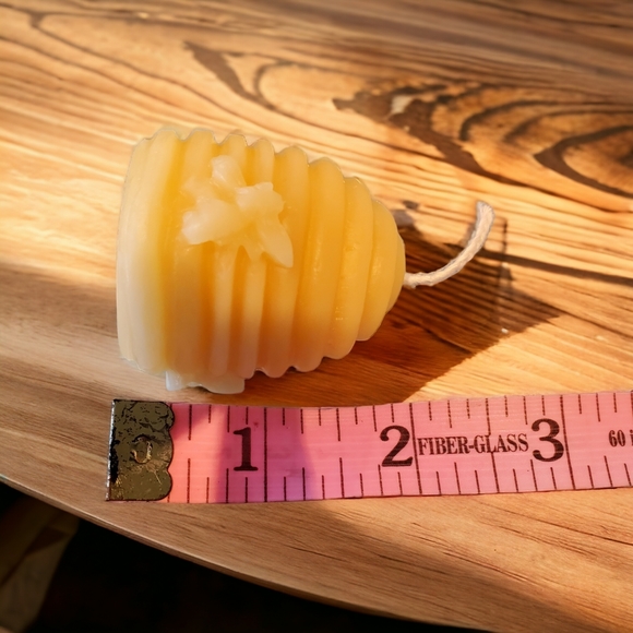 Pure handmade beeswax candle gift box. Makes a great sample kit too! - Picture 3 of 9